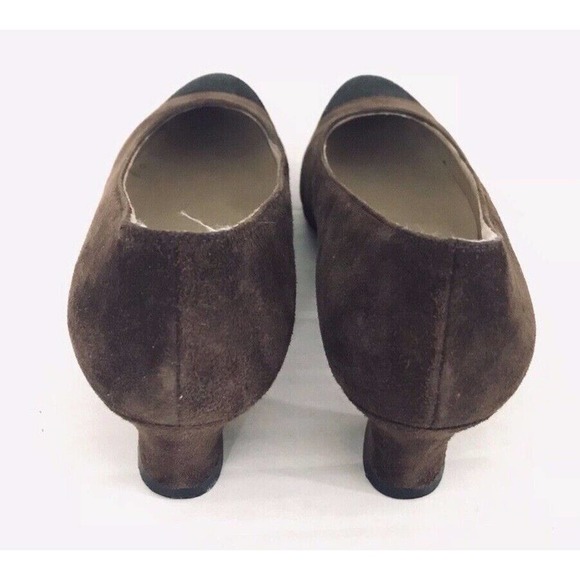 Salvatore Ferragamo | Cap Toe Pump Womens Size 7.5 AA Brown Suede - Picture 5 of 12